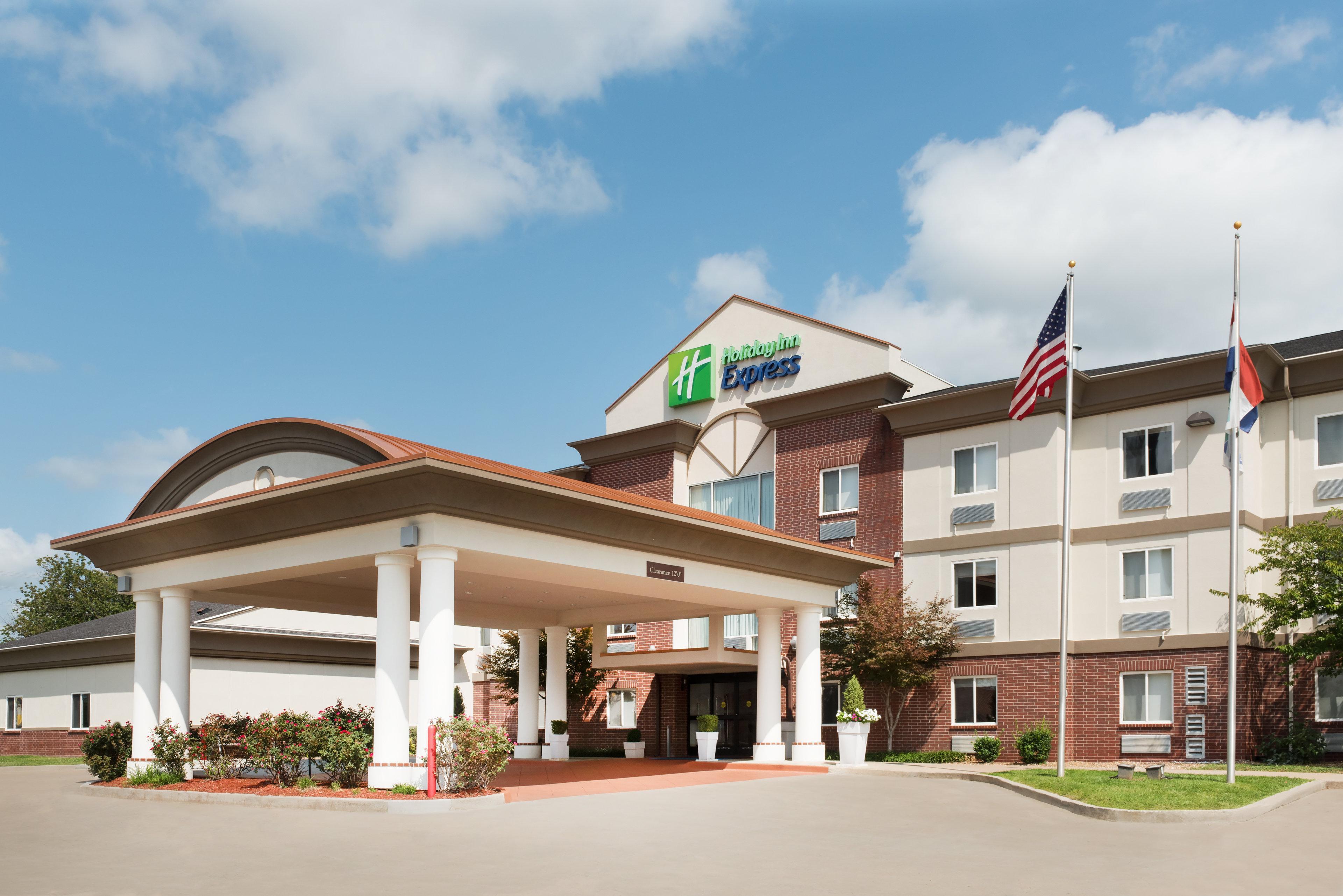 Holiday Inn Express Warrenton By Ihg Экстерьер фото