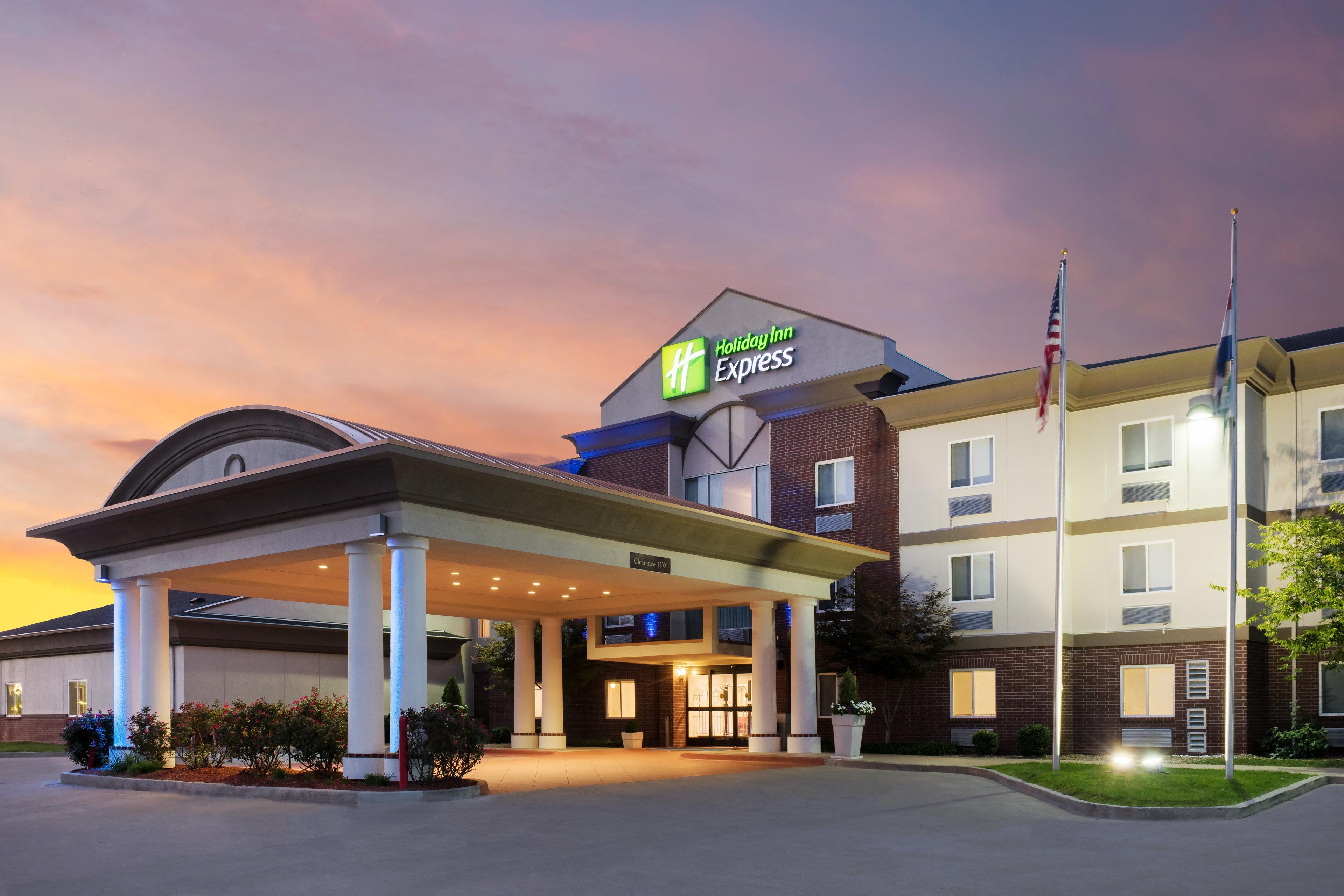 Holiday Inn Express Warrenton, An Ihg Hotel Экстерьер фото