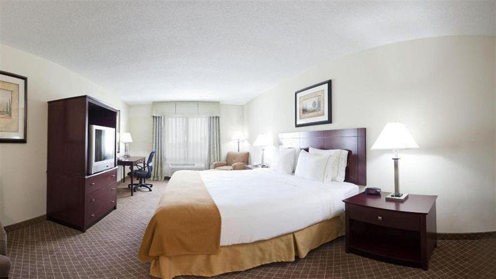 Holiday Inn Express Warrenton By Ihg Экстерьер фото